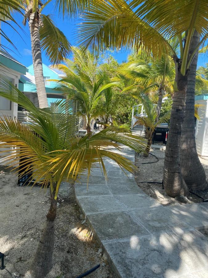 Grace Bay Place Hotel Exterior photo