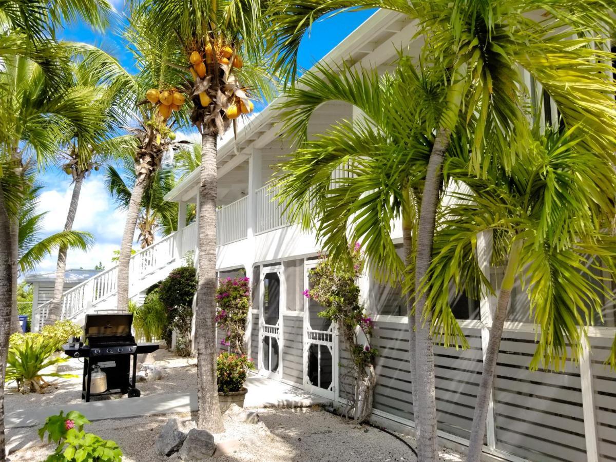 Grace Bay Place Hotel Exterior photo