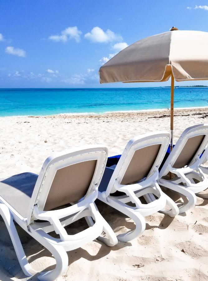 Grace Bay Place Hotel Exterior photo